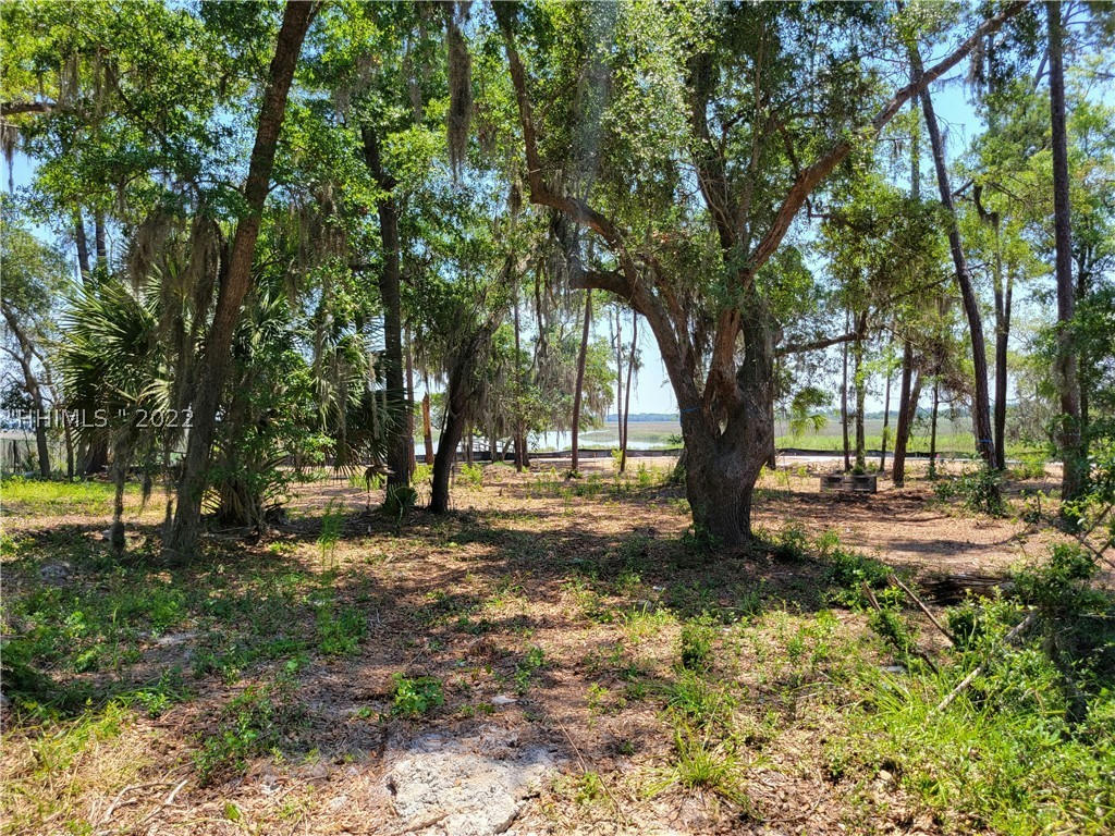 1 SHALLOW RUN LN, BEAUFORT, SC 29907, photo 1 of 13