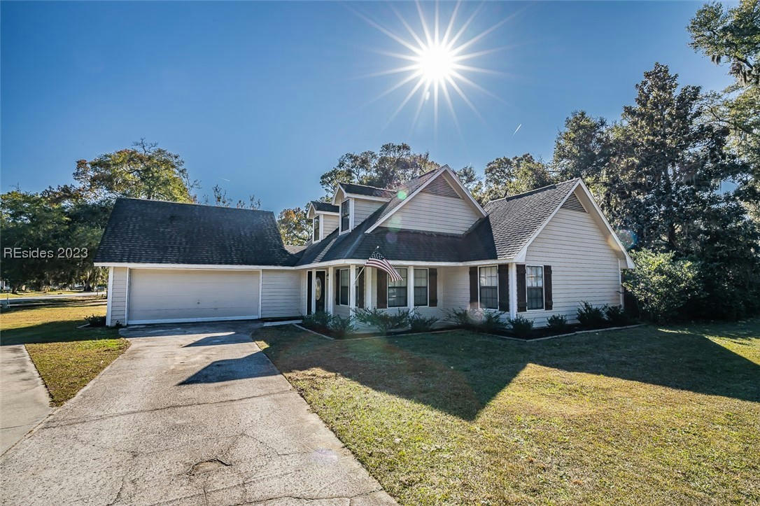 14 CHESTERFIELD DR, BEAUFORT, SC 29906, photo 1 of 40